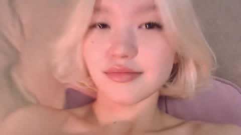 Snapshot of _milli_sun chatting on October 16, 5:08 am Kim online show from October 16, 5:08 am