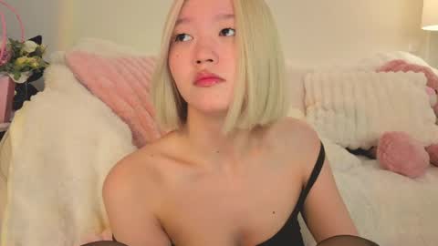 Kim online show from April 25, 5:10 am