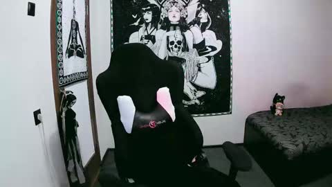 Snapshot of _millisi_ chatting on March 6, 11:09 pm Millisi online show from March 6, 11:09 pm