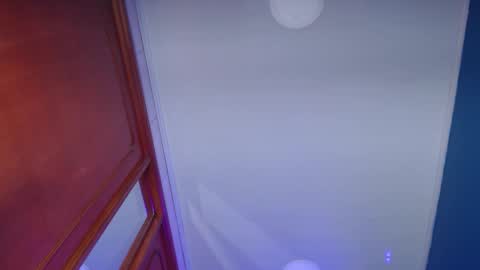 _milu23_ online show from December 2, 1:50 pm