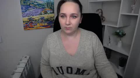 Snapshot of _miranda_sun chatting on May 5, 6:43 am Miranda online show from May 5, 6:43 am