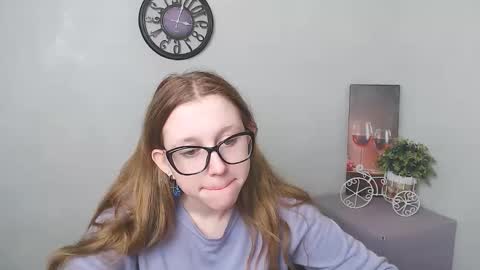 Snapshot of _miraterri_ chatting on February 18, 10:49 am Mira online show from February 18, 10:49 am