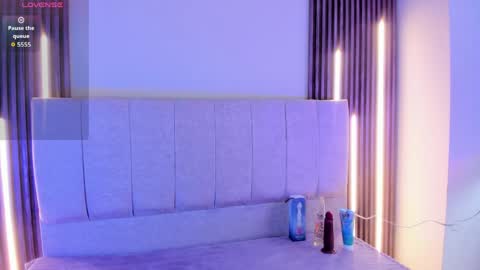 _mishell22 online show from April 19, 7:27 pm