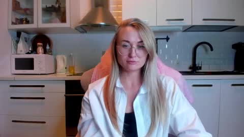 Eva online show from October 23, 5:44 pm