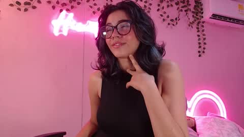 Hinata 3 online show from March 18, 5:27 pm