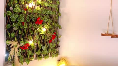 karoline uwu online show from March 12, 8:08 am