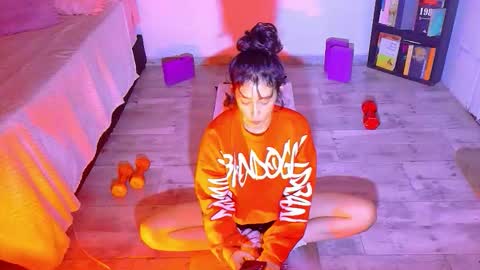 karoline uwu online show from October 14, 12:11 am