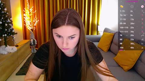 Mia online show from January 4, 4:00 pm