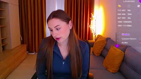 Mia online show from November 26, 9:32 am