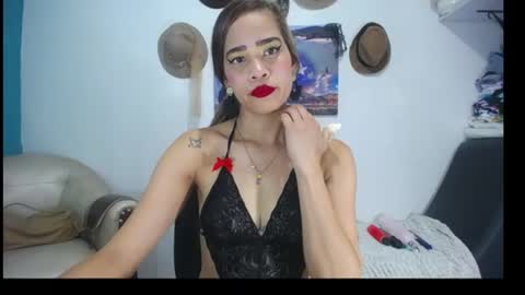 _misspriss online show from July 1, 11:37 pm