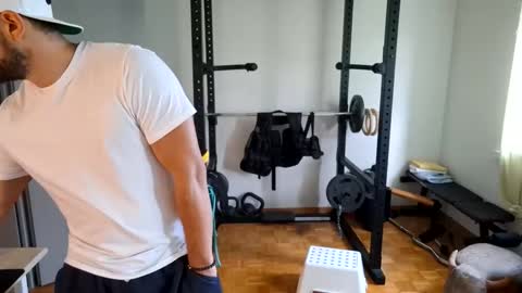 Snapshot of _misterniceguy chatting on October 2, 6:53 am BENJI online show from October 2, 6:53 am