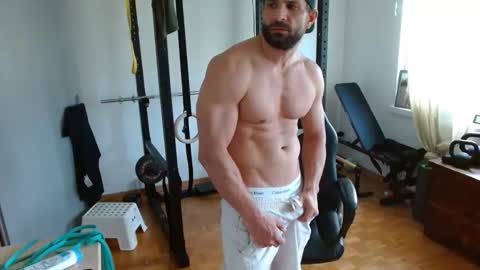Snapshot of _misterniceguy chatting on April 16, 3:24 pm BENJI online show from April 16, 3:24 pm