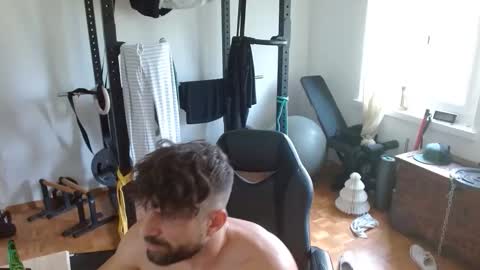 Snapshot of _misterniceguy chatting on May 18, 3:18 pm BENJI online show from May 18, 3:18 pm