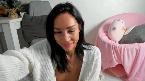 Snapshot of _mito_69 chatting on January 10, 1:10 am alienmito online show from January 10, 1:10 am