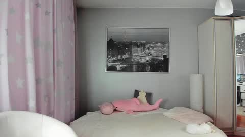 Snapshot of _mito_69 chatting on September 27, 12:48 am alienmito online show from September 27, 12:48 am