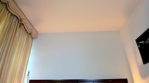 mizuki  online show from February 20, 5:51 pm