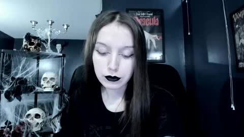 Snapshot of _naamah chatting on December 2, 8:22 pm _naamah online show from December 2, 8:22 pm