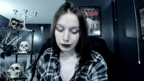 Snapshot of _naamah chatting on December 9, 8:33 pm _naamah online show from December 9, 8:33 pm