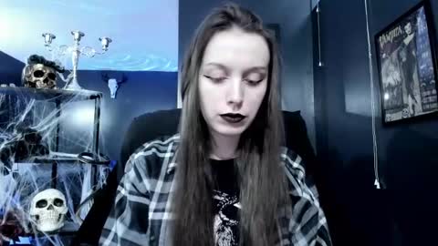 Snapshot of _naamah chatting on December 16, 8:05 pm _naamah online show from December 16, 8:05 pm