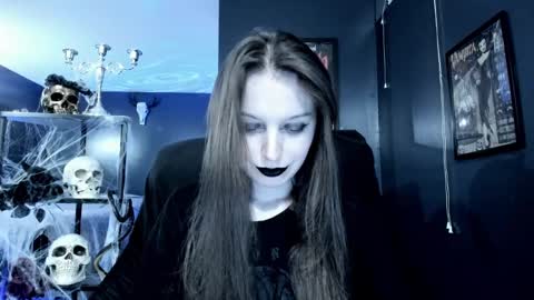 Snapshot of _naamah chatting on December 20, 10:43 pm _naamah online show from December 20, 10:43 pm