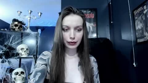 Snapshot of _naamah chatting on December 23, 8:57 pm _naamah online show from December 23, 8:57 pm