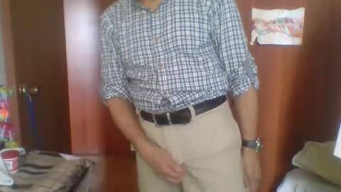 _nake_me online show from April 21, 7:06 pm