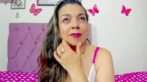 nany online show from February 8, 10:35 pm