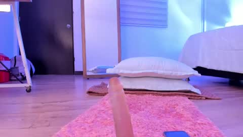 Snapshot of _natalie18_ chatting on October 9, 3:15 am Natalie online show from October 9, 3:15 am