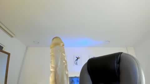 Snapshot of _natalie18_ chatting on October 12, 2:54 am Natalie online show from October 12, 2:54 am