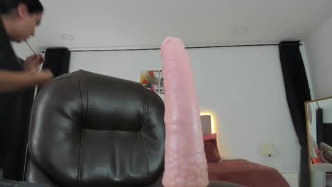 Snapshot of _natalie18_ chatting on October 25, 3:40 pm Natalie online show from October 25, 3:40 pm