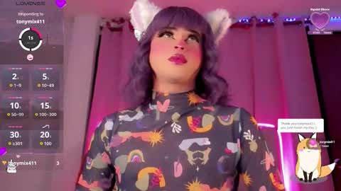 _natsuki online show from October 12, 5:45 pm