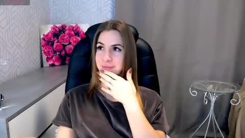 Megan online show from February 20, 5:18 pm