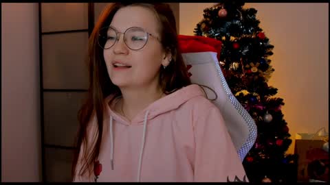 Mia with a big heart  online show from December 22, 9:33 am