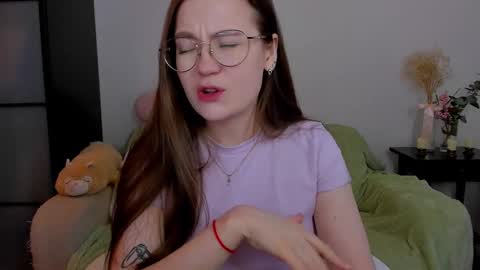 Mia with a big heart  online show from February 26, 3:10 am