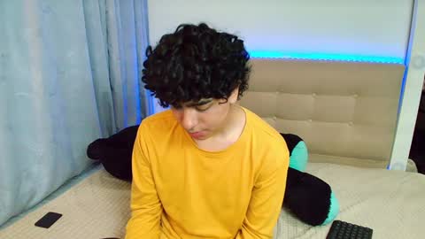 Snapshot of _nickconnor1 chatting on December 29, 1:56 am Nicolas online show from December 29, 1:56 am