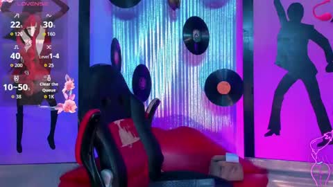 Snapshot of _nickyminach chatting on May 15, 11:34 pm Nicky Please help me with your thumbs up its importan online show from May 15, 11:34 pm