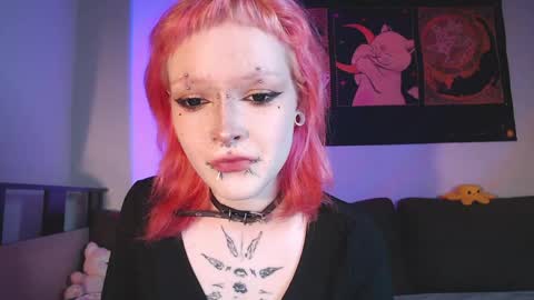 Snapshot of _nicole_meow_ chatting on June 7, 10:46 pm Nicole online show from June 7, 10:46 pm
