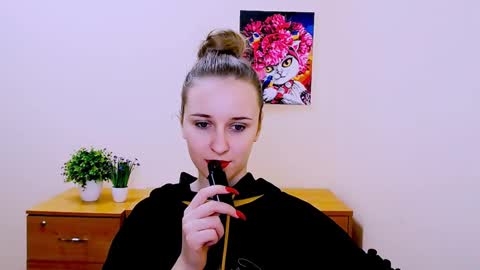 Nica online show from January 13, 3:58 pm