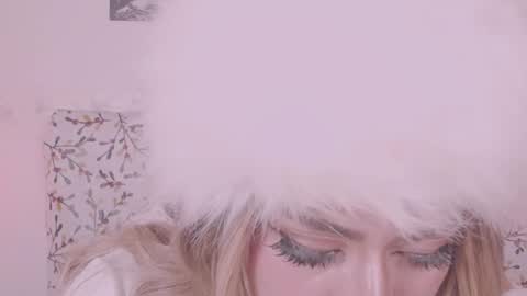 niiky online show from February 18, 6:04 pm