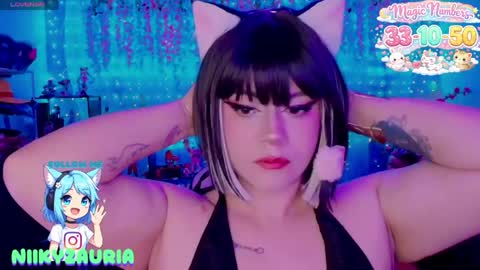 niiky online show from April 17, 11:24 am