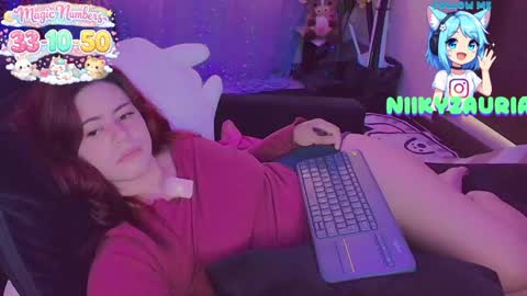Snapshot of _niiky chatting on June 3, 3:39 pm niiky online show from June 3, 3:39 pm