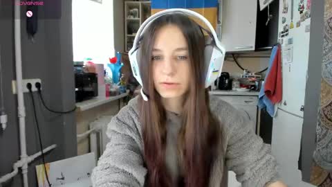 Snapshot of _nika_kik chatting on April 23, 8:35 am Nika online show from April 23, 8:35 am
