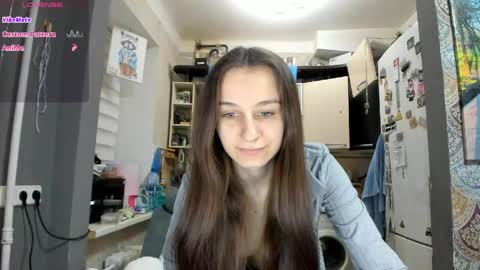 Snapshot of _nika_kik chatting on May 1, 5:50 pm Nika online show from May 1, 5:50 pm