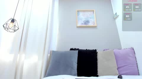   online show from February 13, 6:05 pm