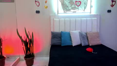   online show from February 14, 12:03 pm