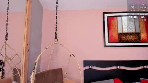   online show from October 3, 12:02 pm