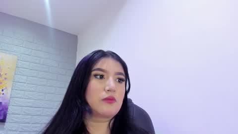   online show from December 14, 12:10 pm