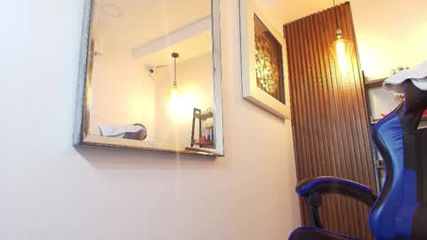 Olivia online show from January 14, 11:05 am