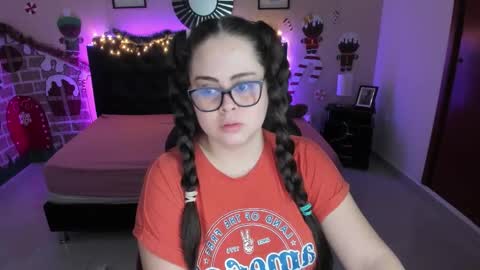 Olivia jones online show from December 16, 11:48 am