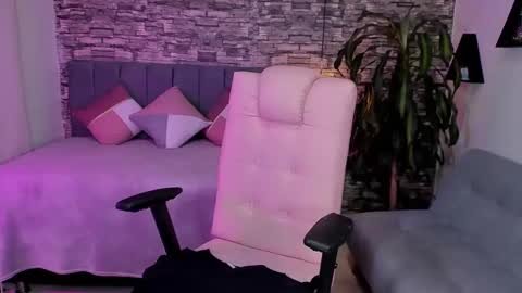 Snapshot of _oliviawilde chatting on January 19, 3:08 am Mariana online show from January 19, 3:08 am